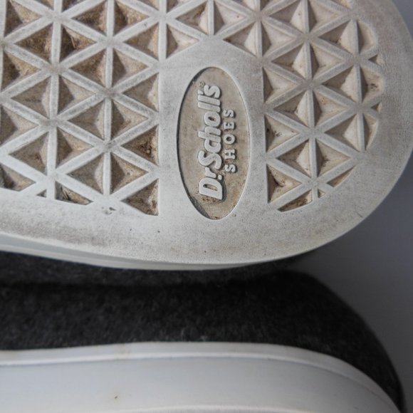 Dr. Scholl’s Repeat Zip Cool Fit Memory Foam Slide 7.5 women's Grey fabric upper - Picture 6 of 10